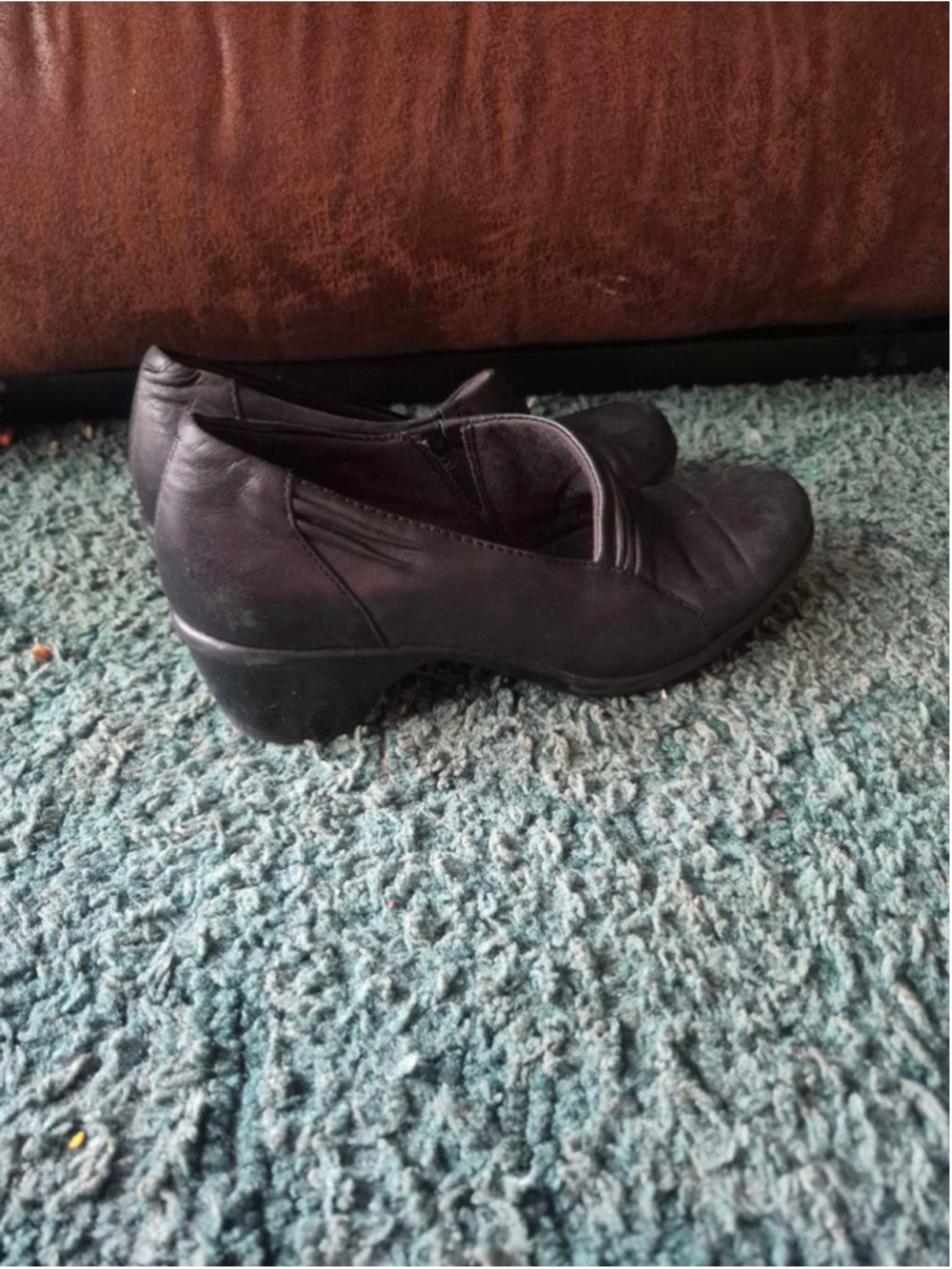 Clarks Women's Black Leather Shoes Ankle Booties Clogs 6M - Picture 2 of 16